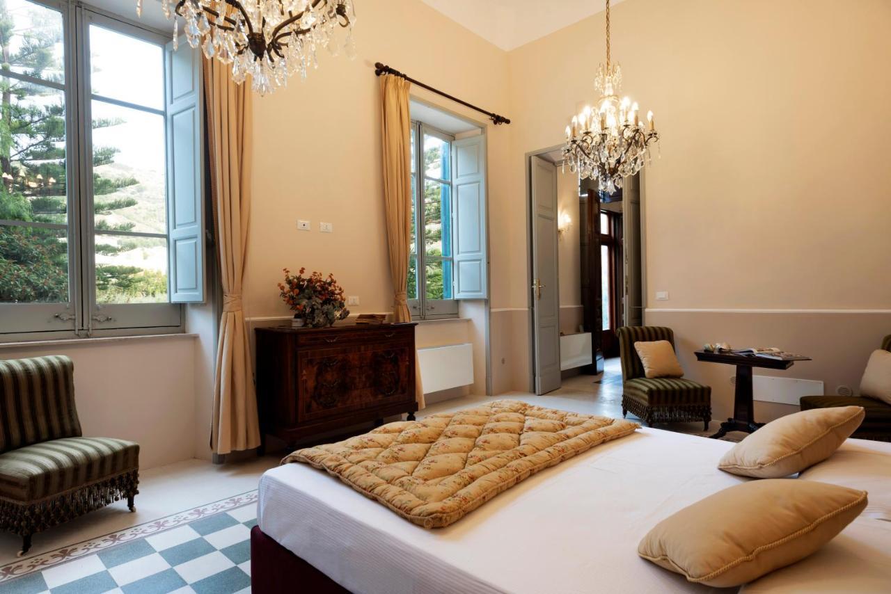 Villa Angelina - Charming Rooms & Apartments Τράπανι Εξωτερικό φωτογραφία